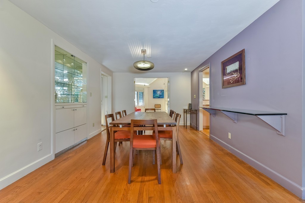 40 Silver Birch Road Newton, MA 02468 - Photo 8 of 28