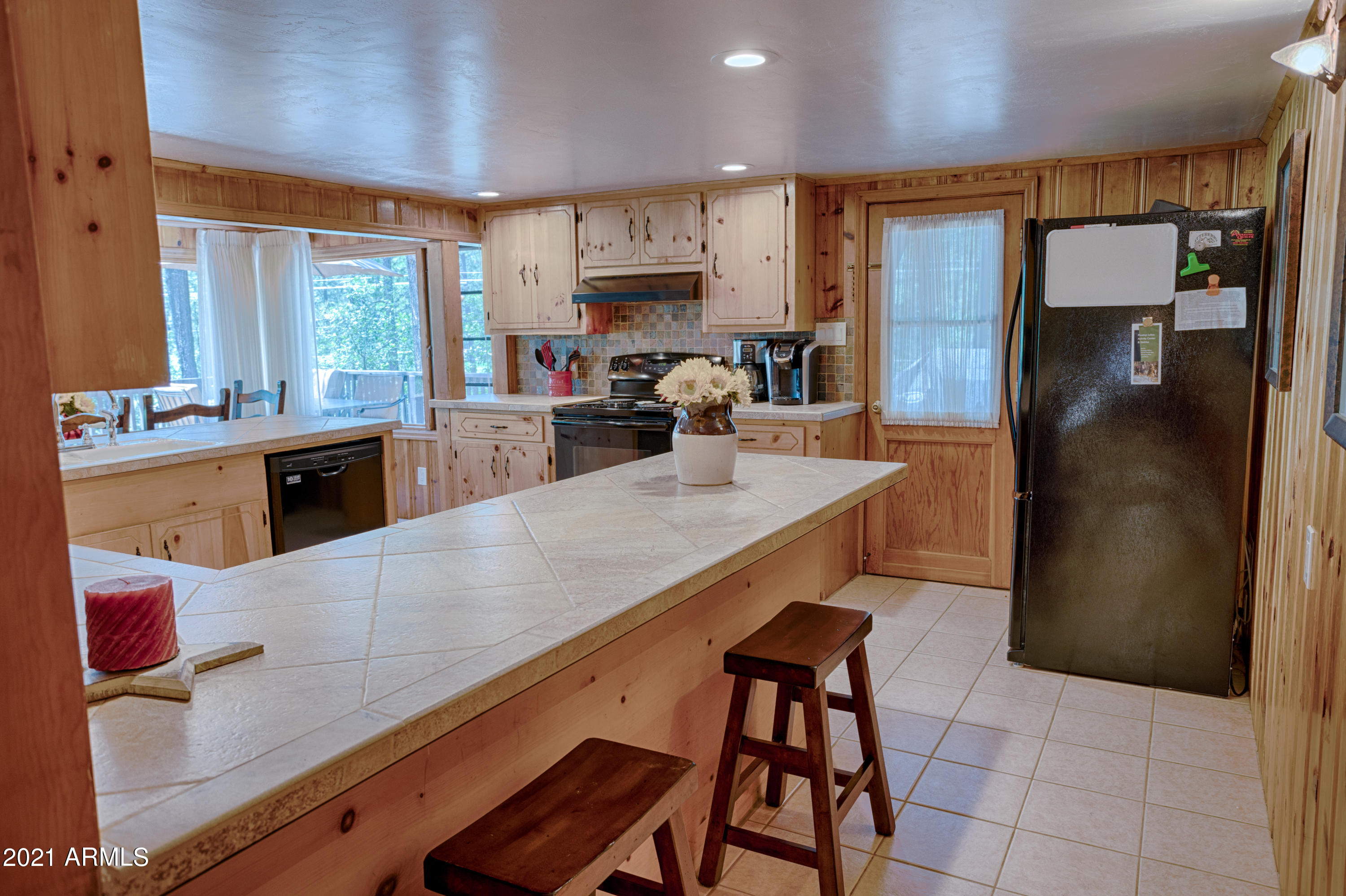 3057 Red Robin Road Pinetop, AZ 85935 - Photo 13 of 34 AP1A1031_HDR