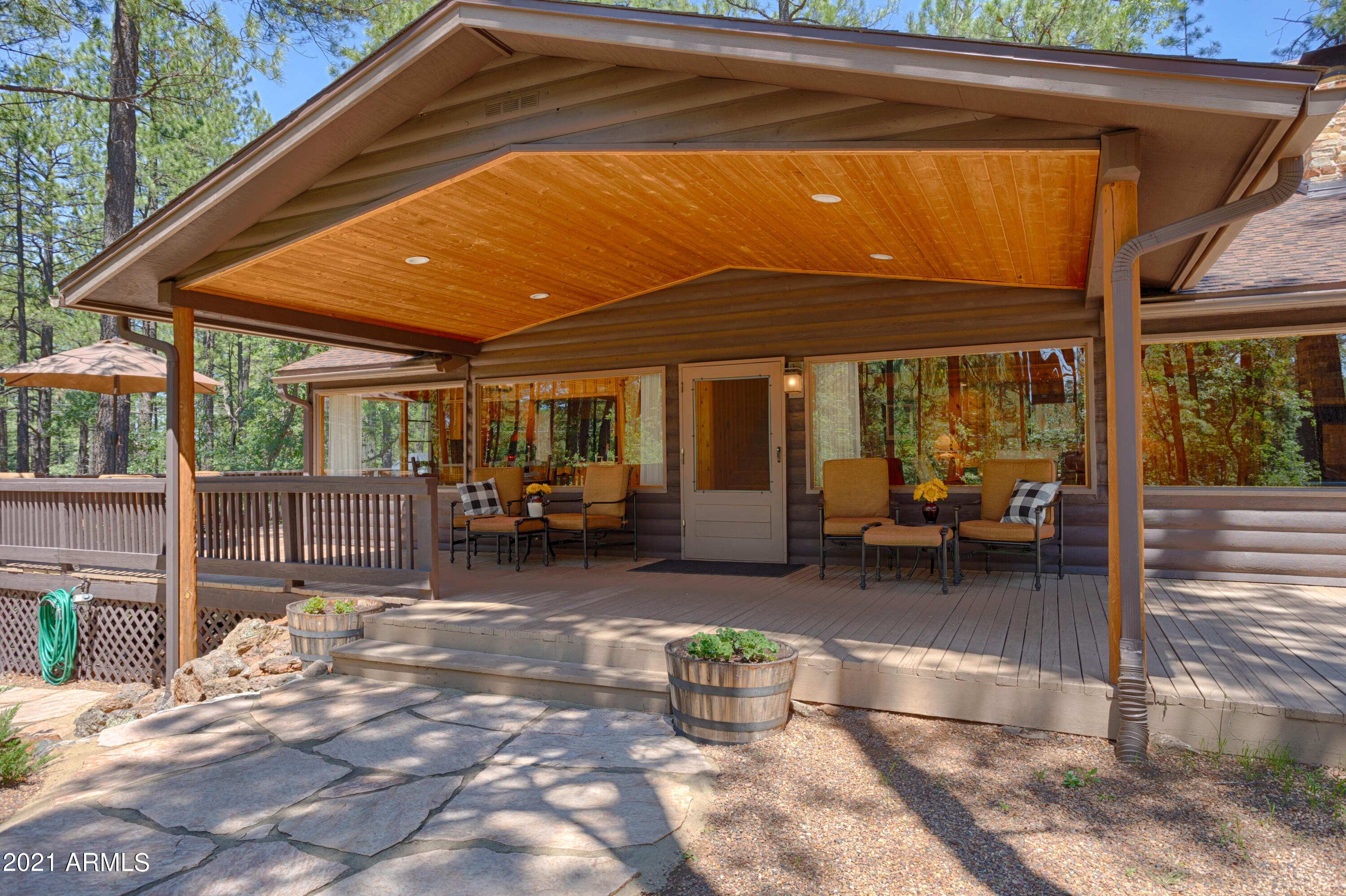 3057 Red Robin Road Pinetop, AZ 85935 - Photo 2 of 34 AP1A1046_HDR