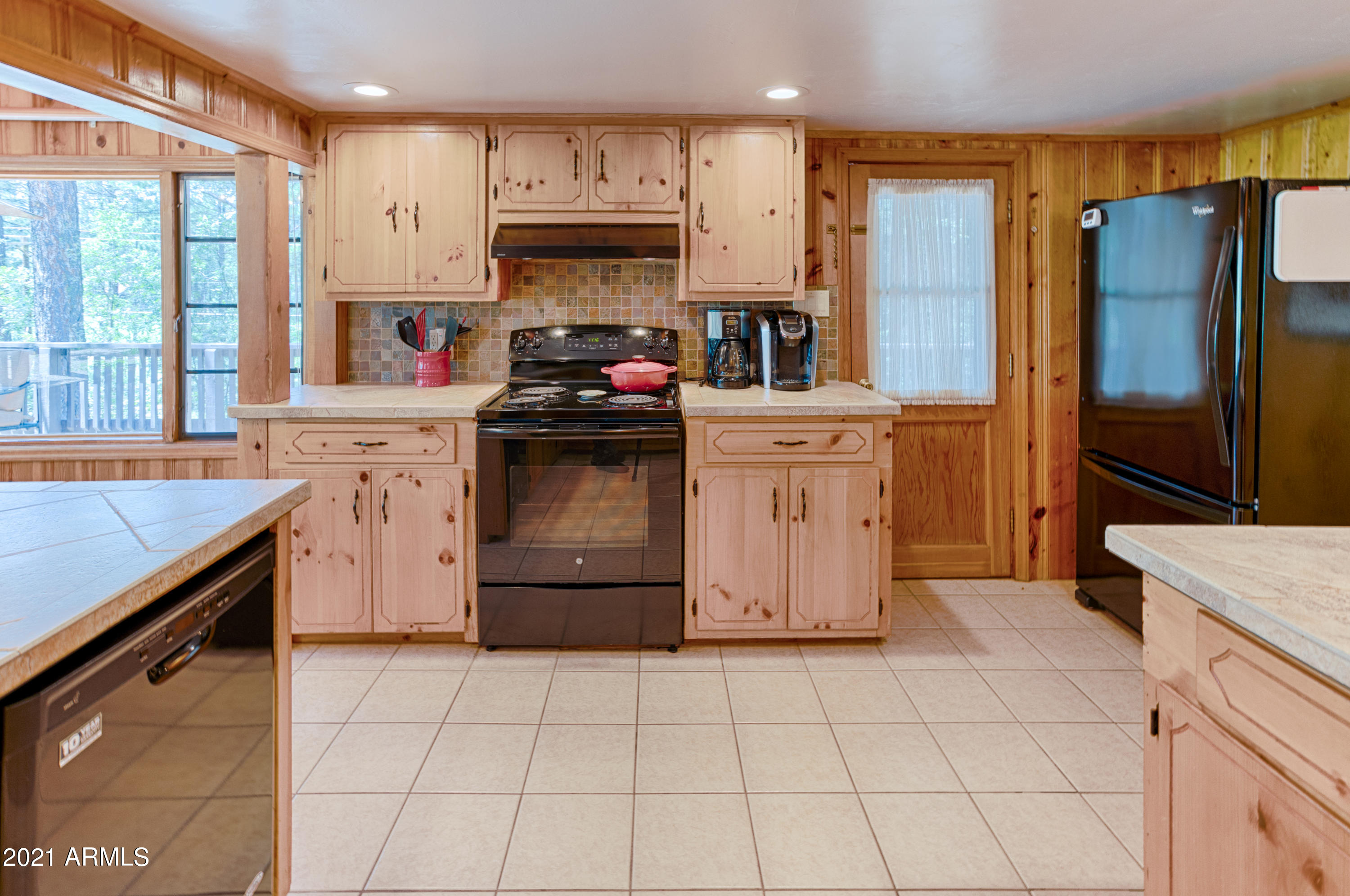 3057 Red Robin Road Pinetop, AZ 85935 - Photo 10 of 34 AP1A1037_HDR