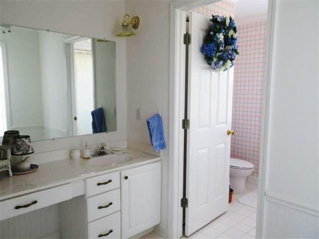 1802 Terry Point Road Dandridge, TN 37725 - Photo 22 of 38 UPSTAIRS MASTER BATH