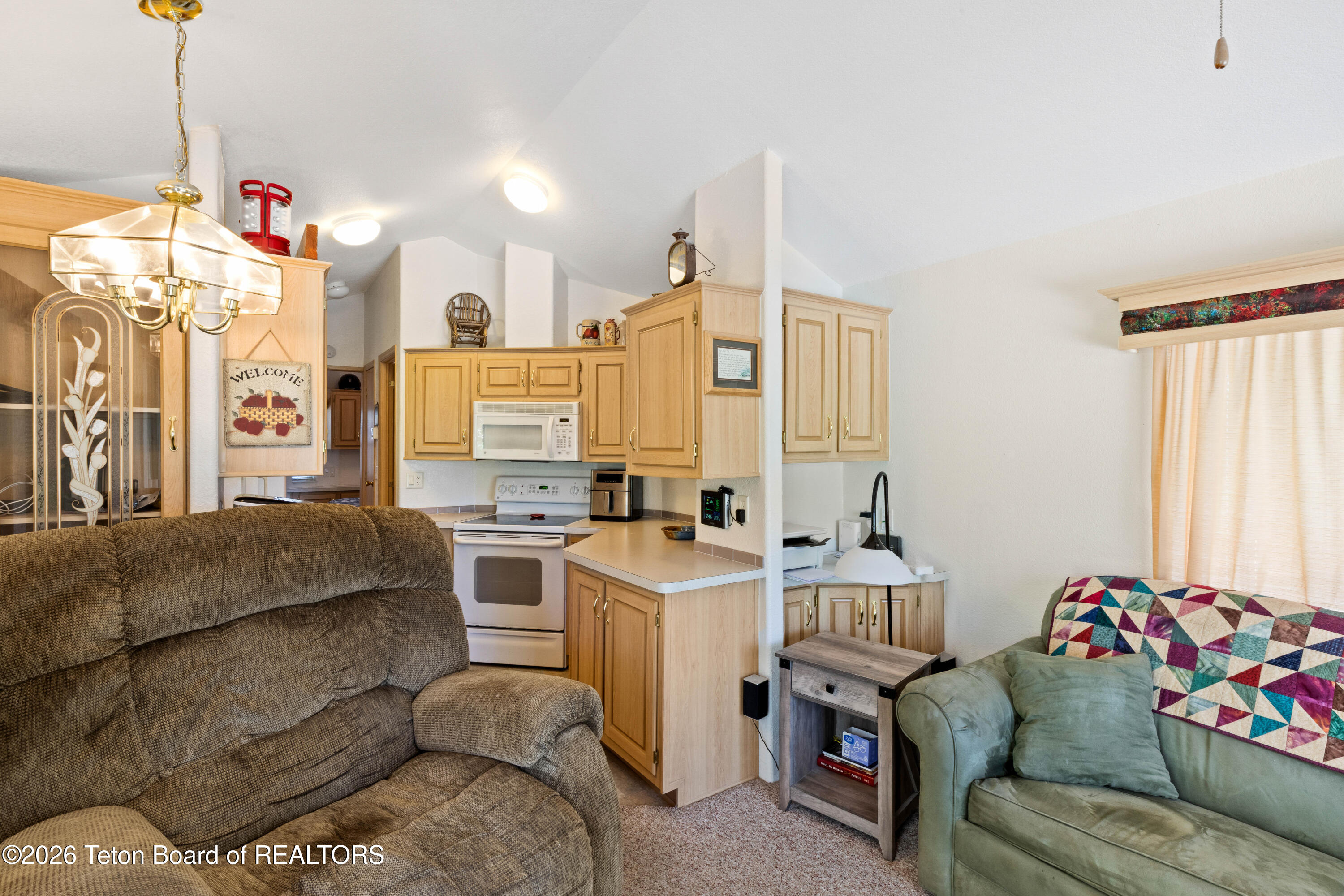 453 Rim Road Star Valley Ranch, WY 83127 - Photo 6 of 28 453 Rim Rd IMG_1791_