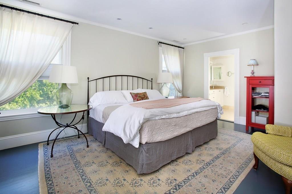 49 Thorndike Street Brookline, MA 02446 - Photo 12 of 20