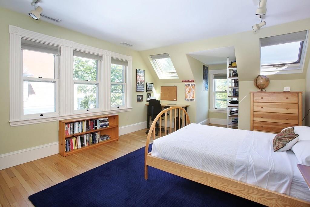 49 Thorndike Street Brookline, MA 02446 - Photo 14 of 20