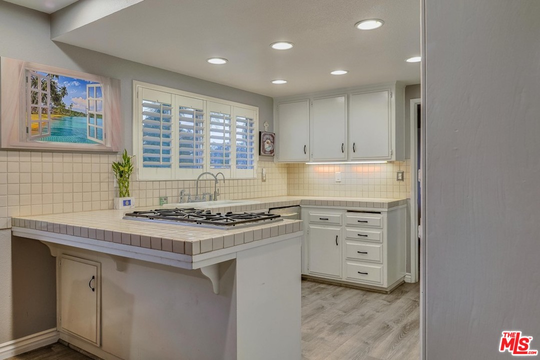 16305 Sunset Trail Riverside, CA 92506 - Photo 17 of 21