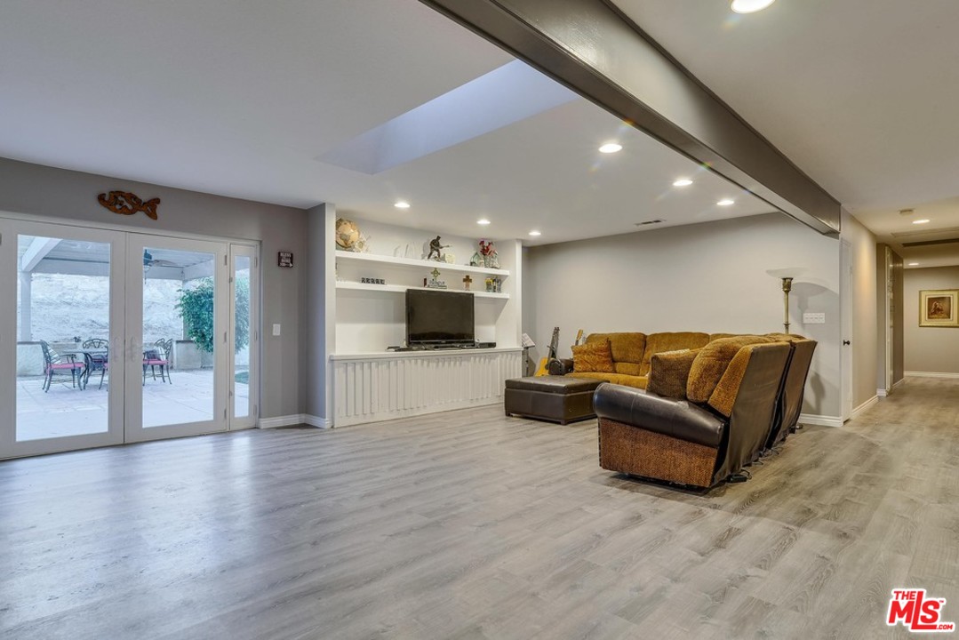 16305 Sunset Trail Riverside, CA 92506 - Photo 5 of 21