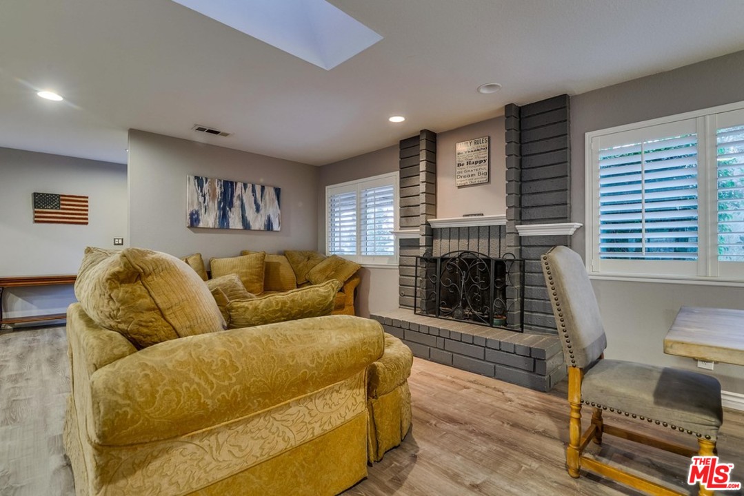 16305 Sunset Trail Riverside, CA 92506 - Photo 7 of 21
