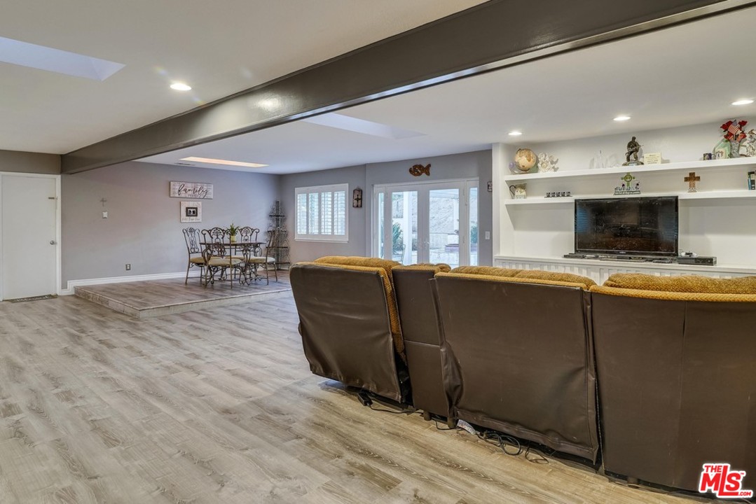 16305 Sunset Trail Riverside, CA 92506 - Photo 9 of 21