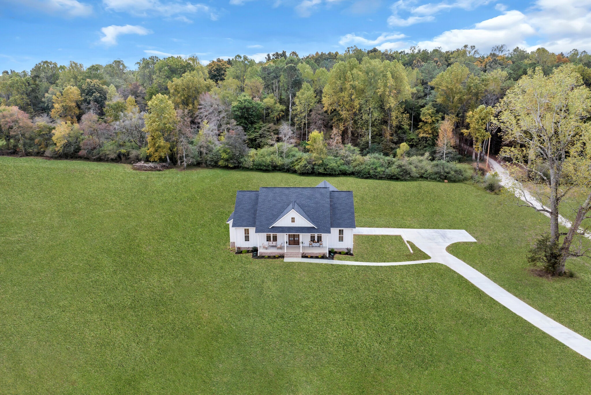 229 West Piney Road Dickson, TN 37055 - Photo 1 of 53