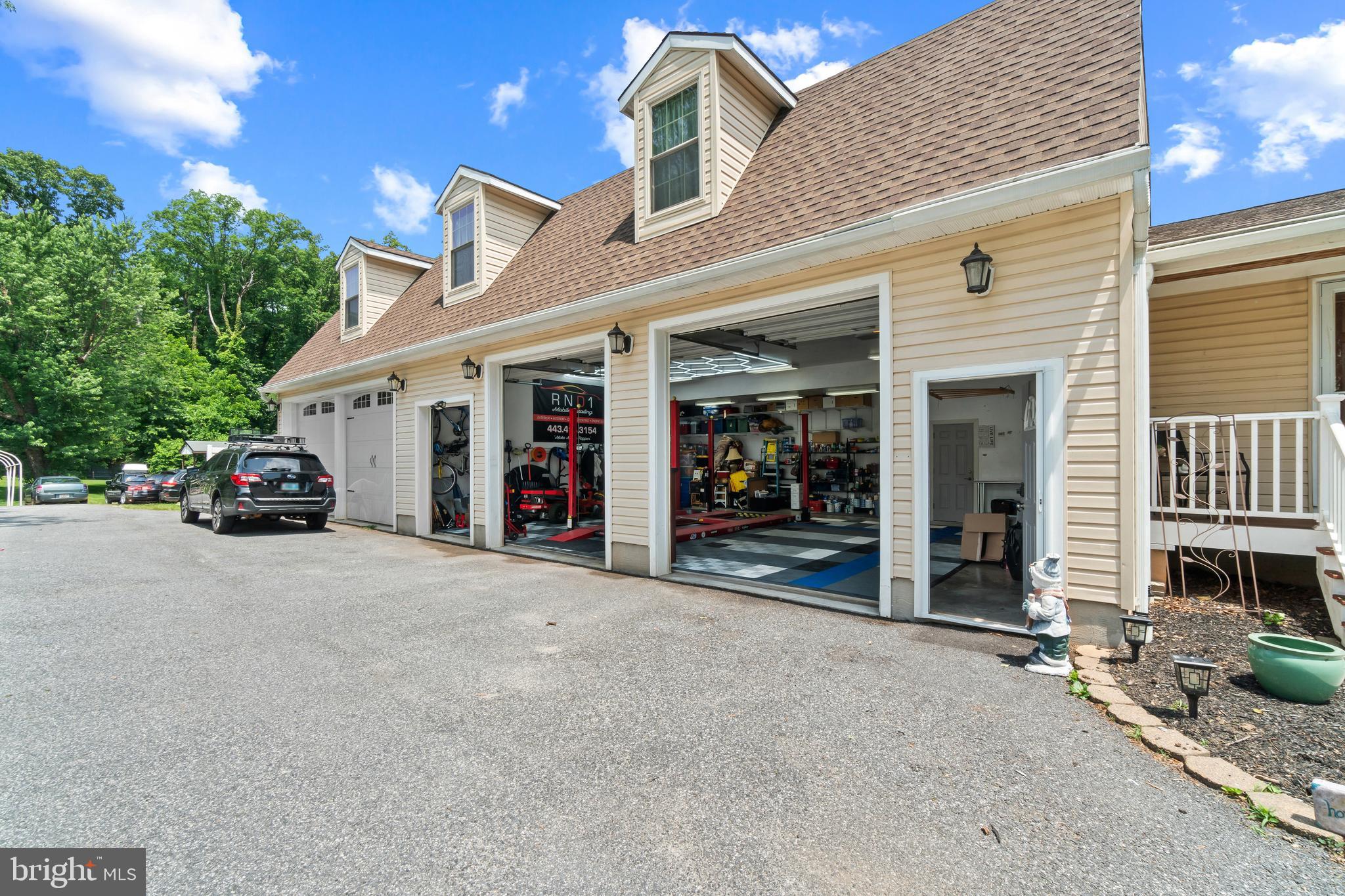 11134 Philadelphia Road White Marsh, MD 21162 - Photo 6 of 50 4 Car Garage