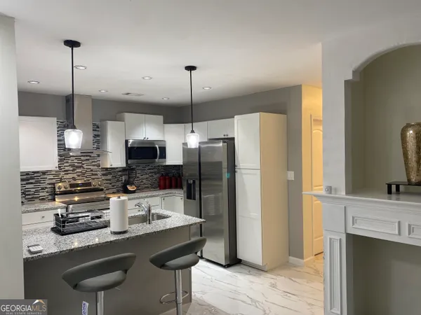 $1,200 | 825 South Forest Lake Drive, Unit 2, Macon, GA 31210