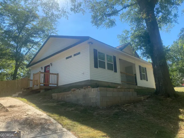 $1,200 | 825 South Forest Lake Drive, Unit 2, Macon, GA 31210