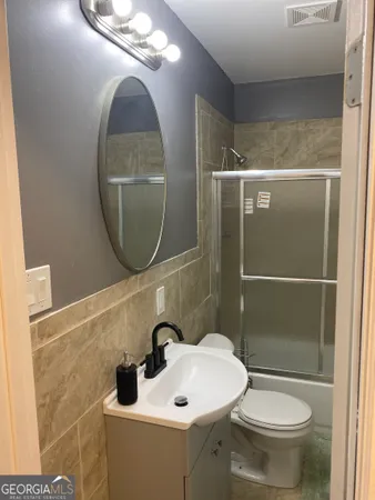 $1,200 | 825 South Forest Lake Drive, Unit 2, Macon, GA 31210