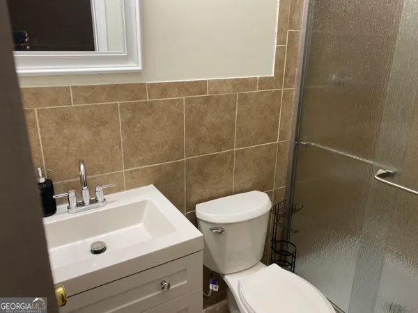 $1,200 | 825 South Forest Lake Drive, Unit 2, Macon, GA 31210