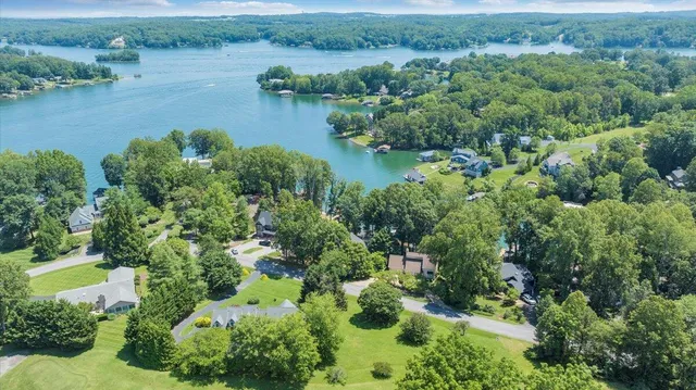 $1,565,000 | 428 Anchor Drive, Moneta, VA 24121