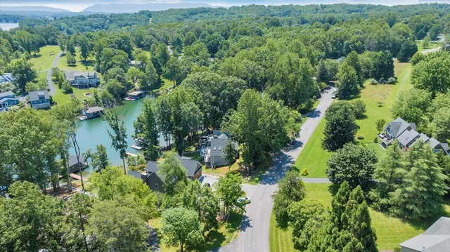 $1,565,000 | 428 Anchor Drive, Moneta, VA 24121