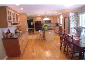 14 Holbrook Road Bedford, NH 03110 - Photo 2 of 5