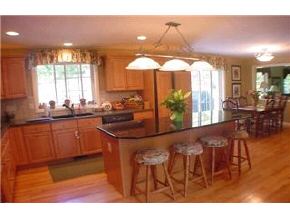 14 Holbrook Road Bedford, NH 03110 - Photo 3 of 5