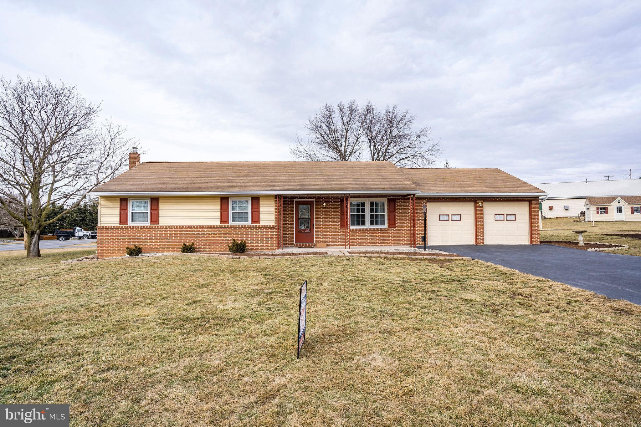 125 Sunset Road East Earl, PA 17519 - Photo 4 of 46 Gallery Image 4