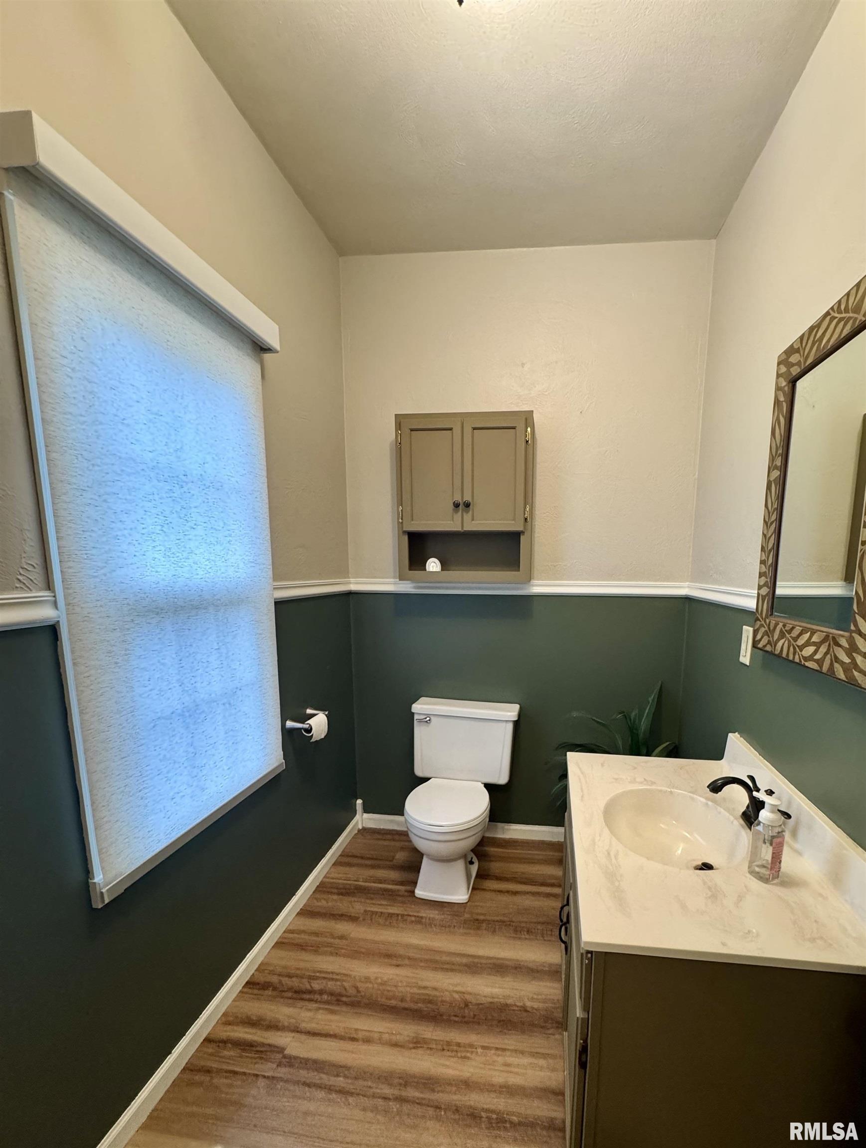 388 West Maple Street Canton, IL 61520 - Photo 16 of 38