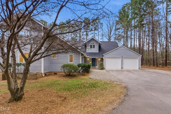 $925,000 | 3201 Fieldview Court, Raleigh, NC 27607