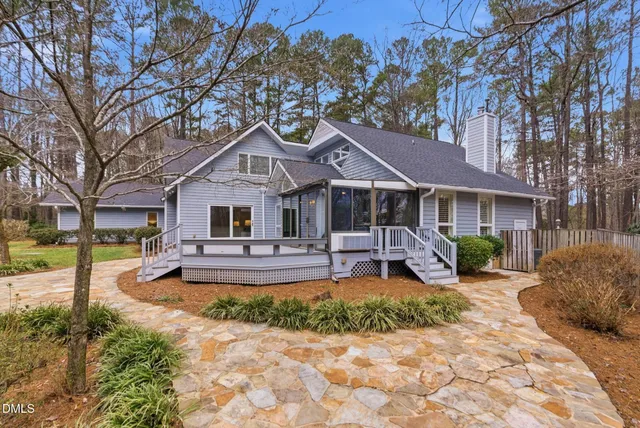 $975,000 | 3201 Fieldview Court, Raleigh, NC 27607