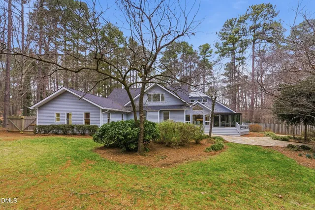 $975,000 | 3201 Fieldview Court, Raleigh, NC 27607