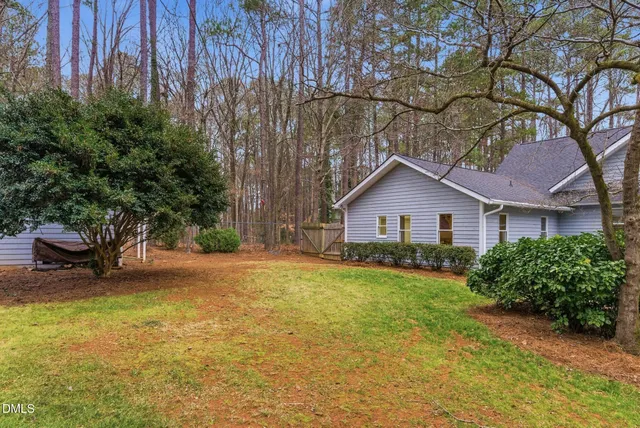 $975,000 | 3201 Fieldview Court, Raleigh, NC 27607