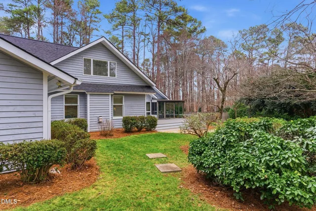$975,000 | 3201 Fieldview Court, Raleigh, NC 27607