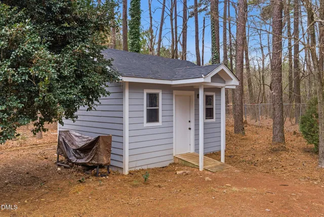 $975,000 | 3201 Fieldview Court, Raleigh, NC 27607