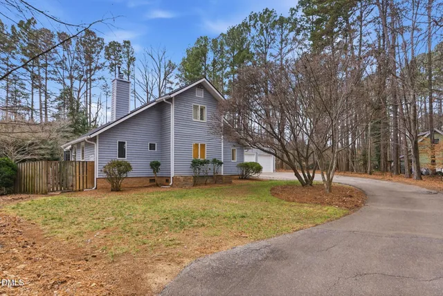 $975,000 | 3201 Fieldview Court, Raleigh, NC 27607