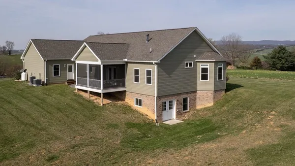 $749,900 | 4288 Zion Church Road, Broadway, VA 22815