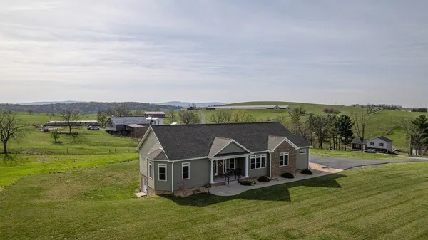 $749,900 | 4288 Zion Church Road, Broadway, VA 22815