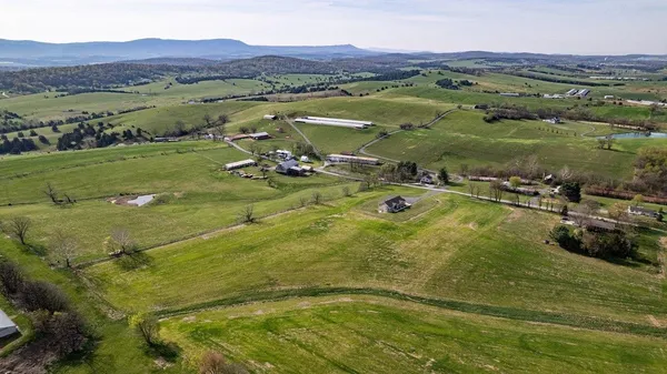 $749,900 | 4288 Zion Church Road, Broadway, VA 22815