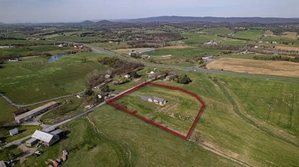 $749,900 | 4288 Zion Church Road, Broadway, VA 22815