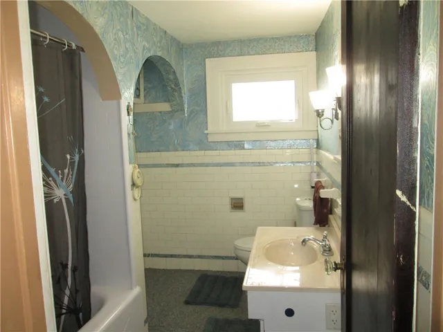 $270,000 | 1434 Titus Avenue, Irondequoit, NY 14622