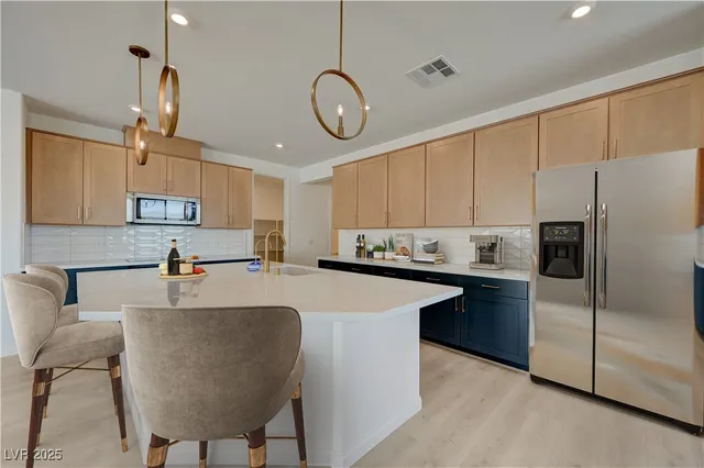 $962,356 | 394 Arizona Street, Boulder City, NV 89005