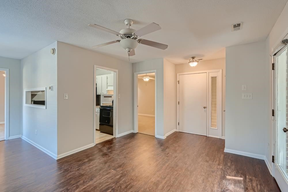 3433 Mill Run Raleigh, NC 27612 - Photo 7 of 28 Photo 7