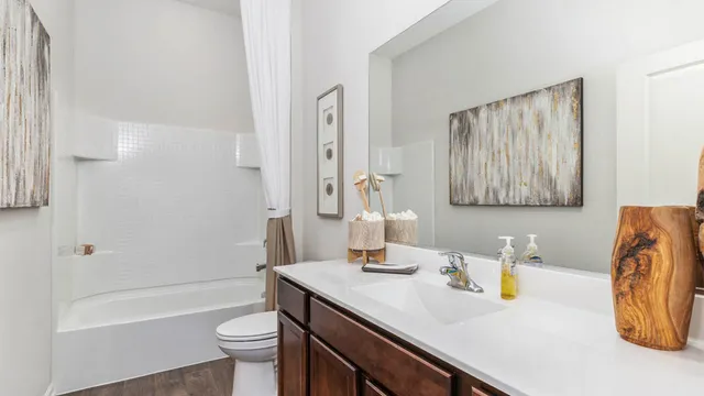 $314,990 | 6432 Maple Glen Drive, Wonder Lake, IL 60097