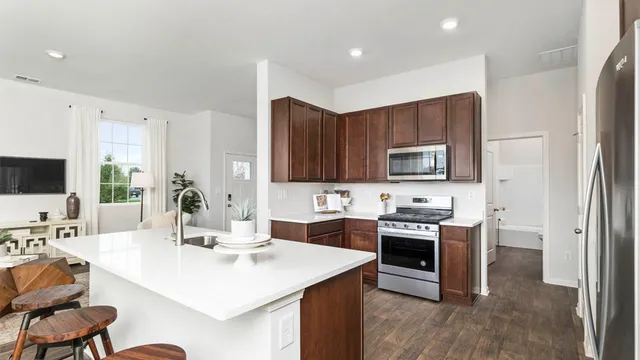 $314,990 | 6432 Maple Glen Drive, Wonder Lake, IL 60097