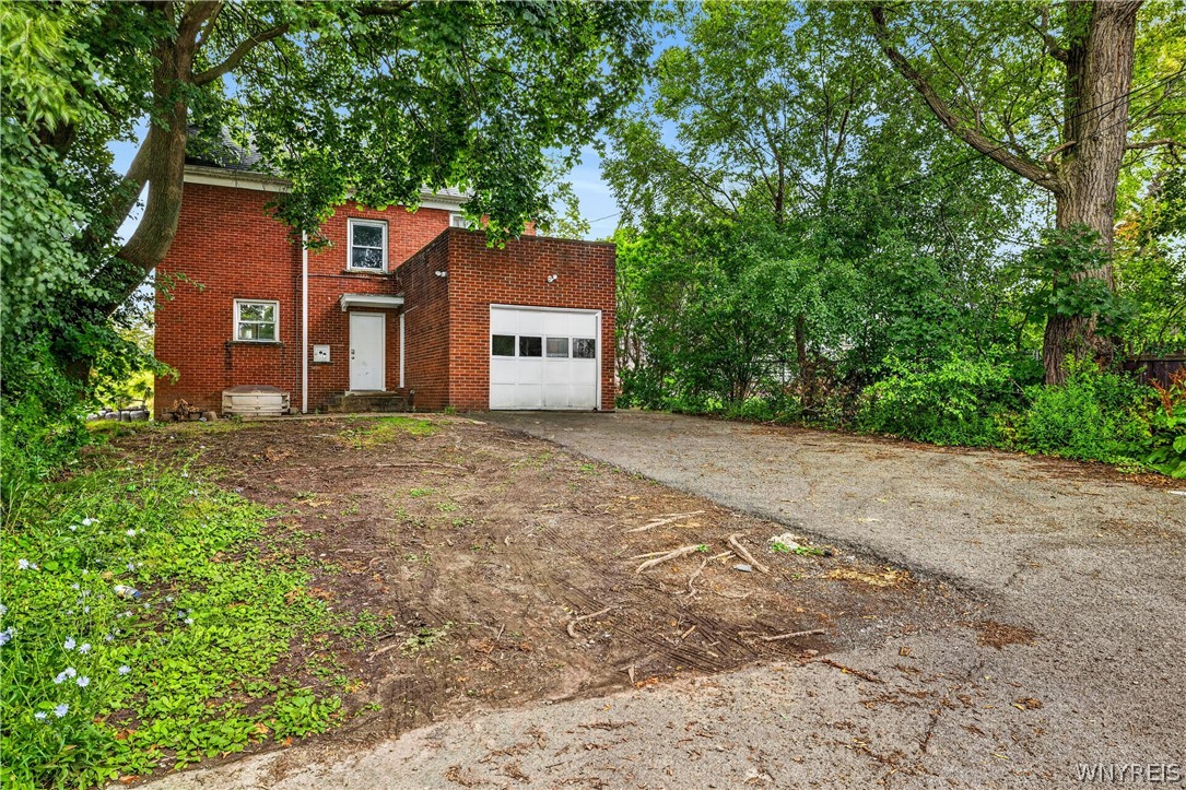 2907 Lewiston Road Niagara Falls, NY 14305 - Photo 2 of 28