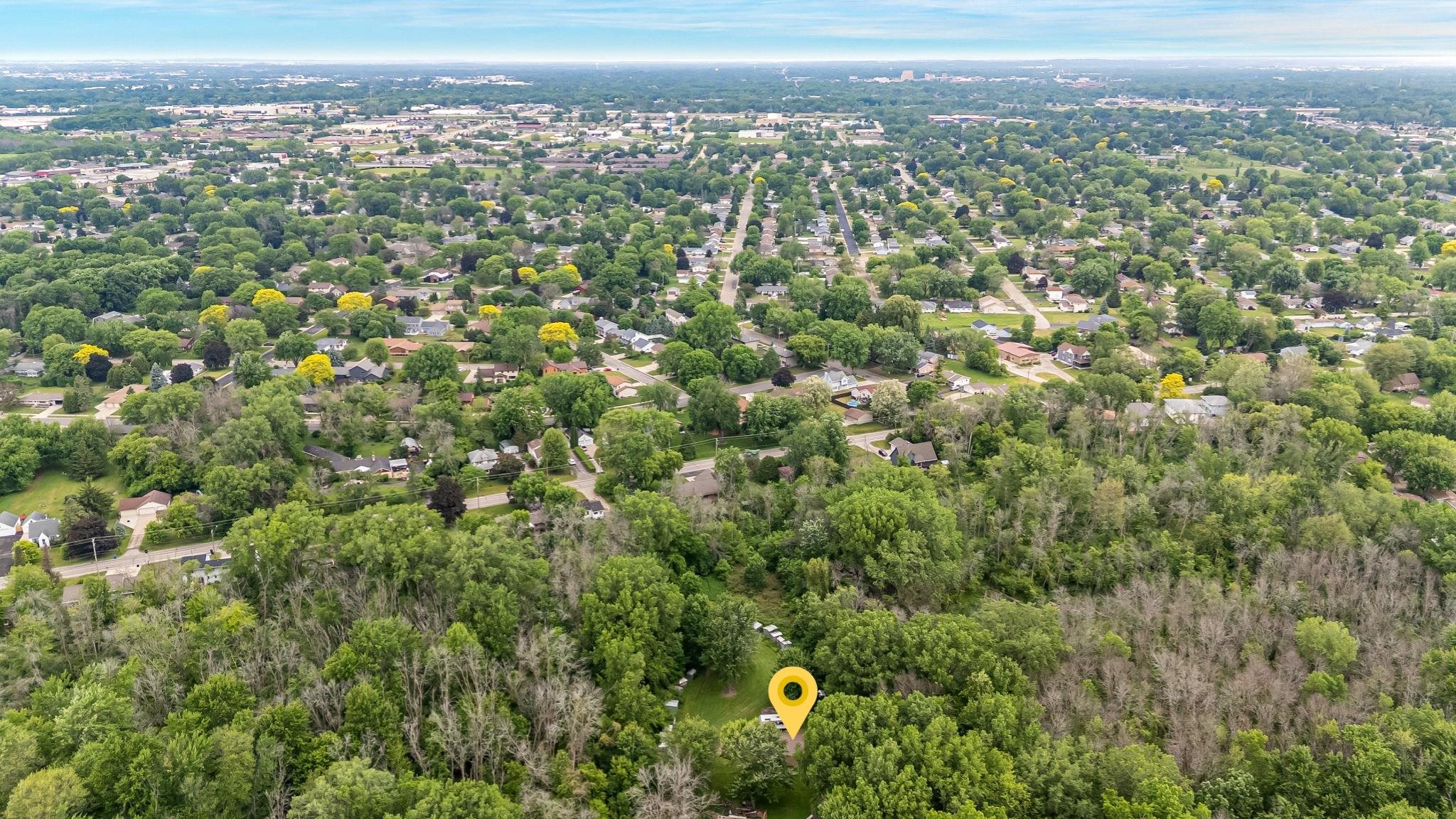 825 Welcome Road Menasha, WI 54952 - Photo 15 of 17
