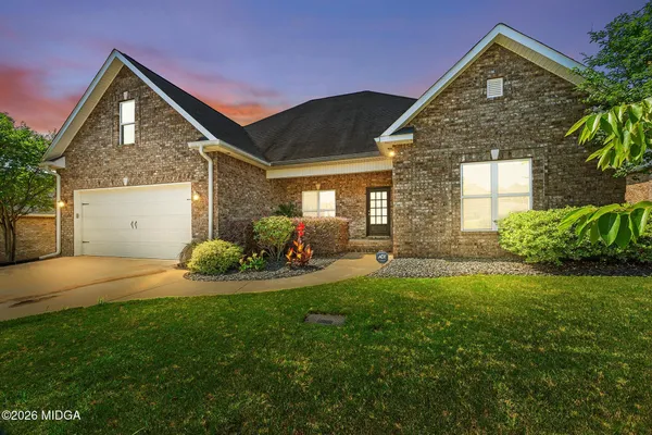 $374,900 | 504 Falls Drive, Bonaire, GA 31005