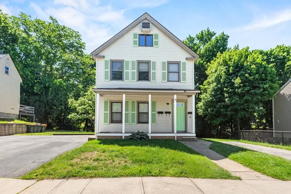 $899,000 | 44 Winter Street, Franklin, MA 02038
