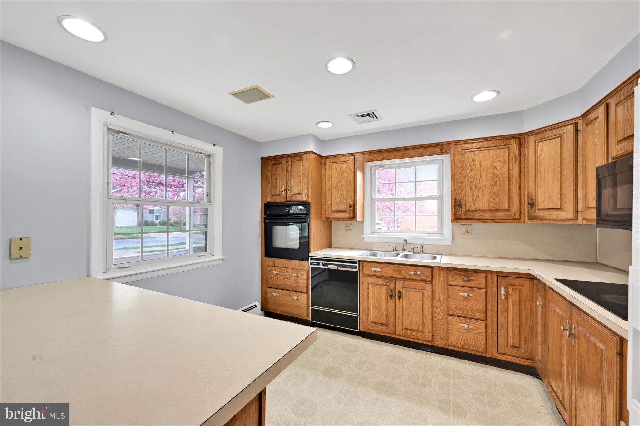 370 Beverly Road Camp Hill, PA 17011 - Photo 14 of 39