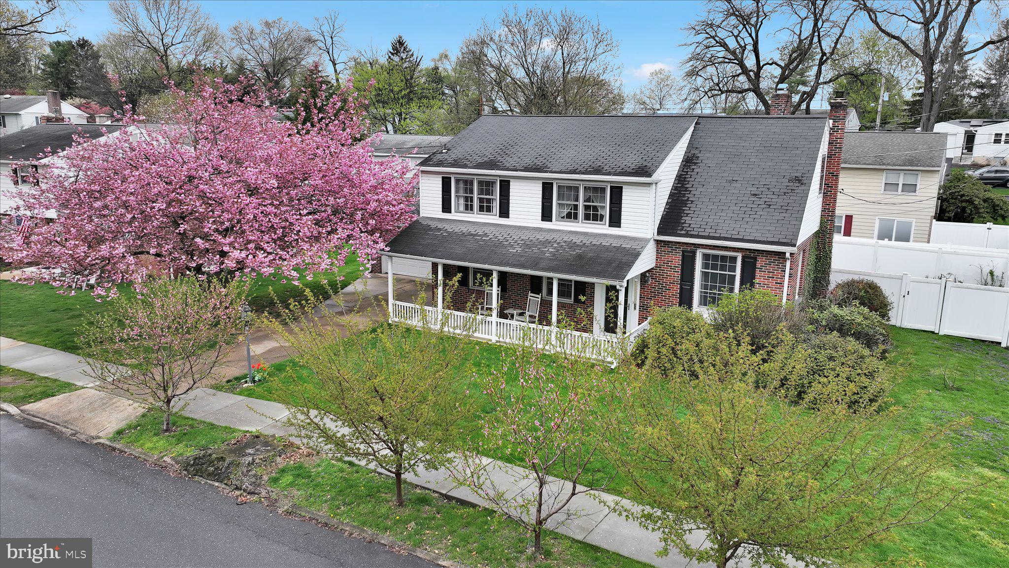 370 Beverly Road Camp Hill, PA 17011 - Photo 2 of 39