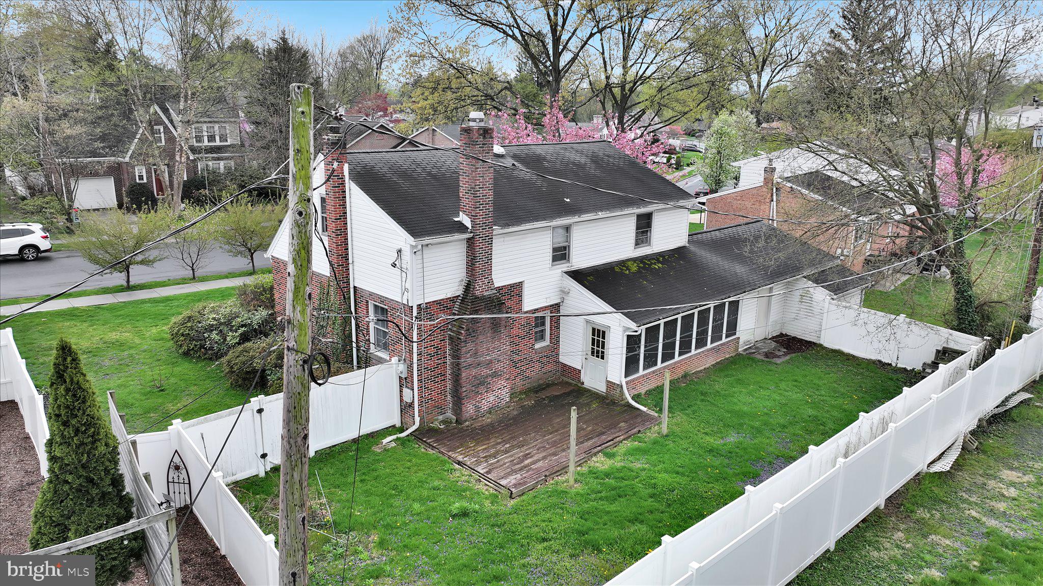 370 Beverly Road Camp Hill, PA 17011 - Photo 3 of 39