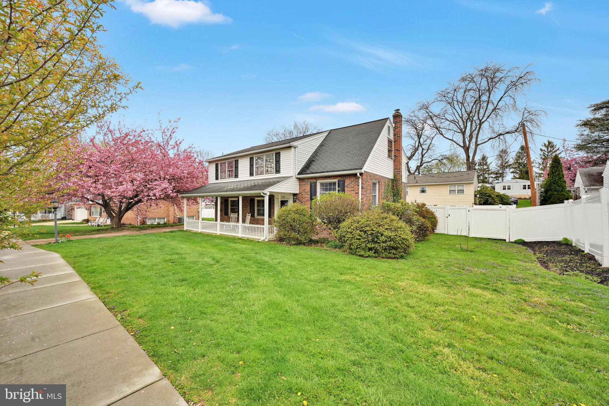 370 Beverly Road Camp Hill, PA 17011 - Photo 4 of 39