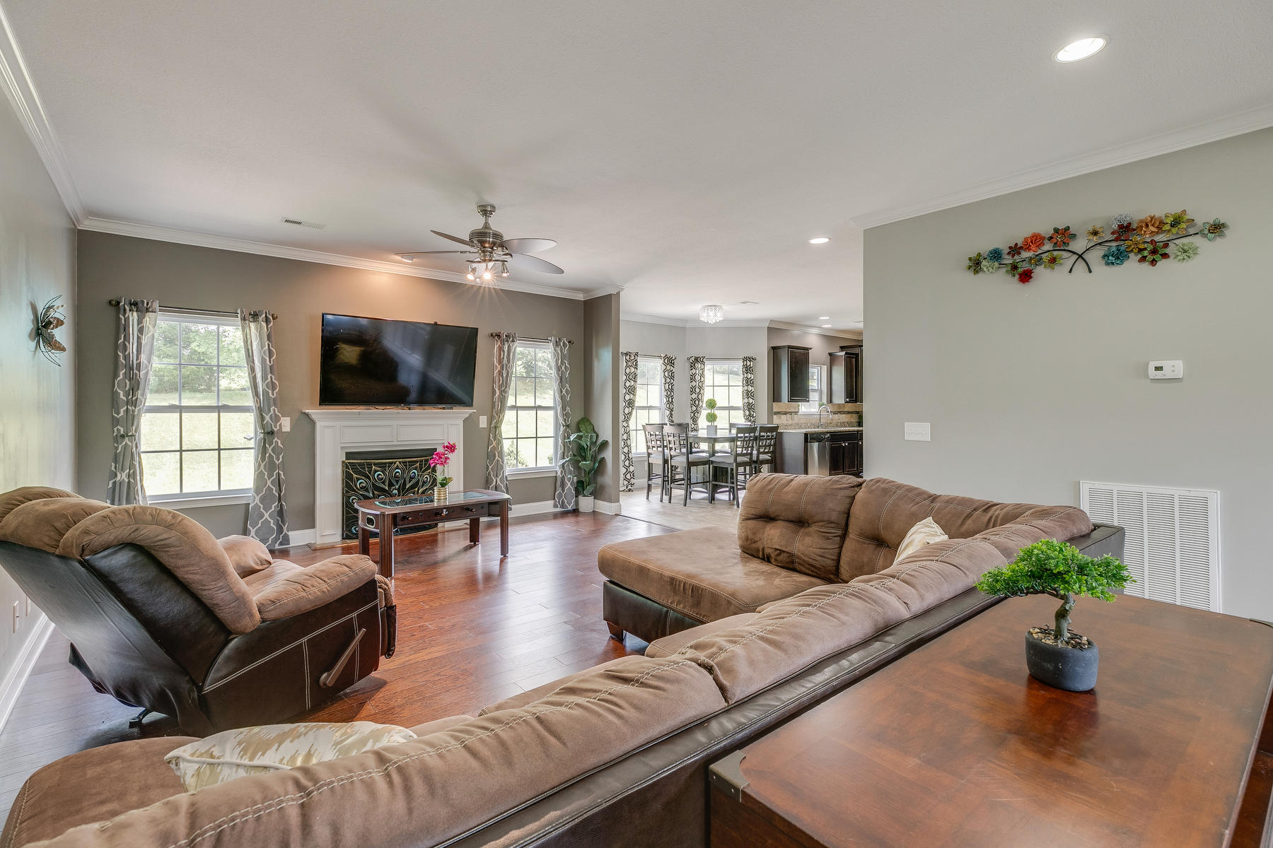 2740 Edinburgh Channel Road Kingsport, TN 37664 - Photo 13 of 54 013