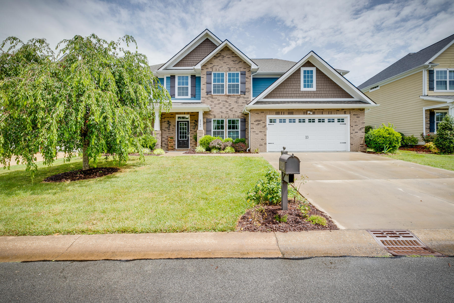 2740 Edinburgh Channel Road Kingsport, TN 37664 - Photo 3 of 54 003